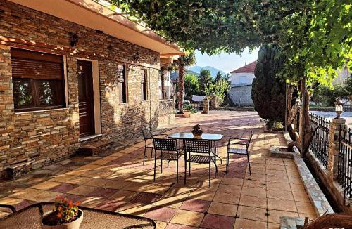 Loutraki Apartment | Petroula Suites Pozar
