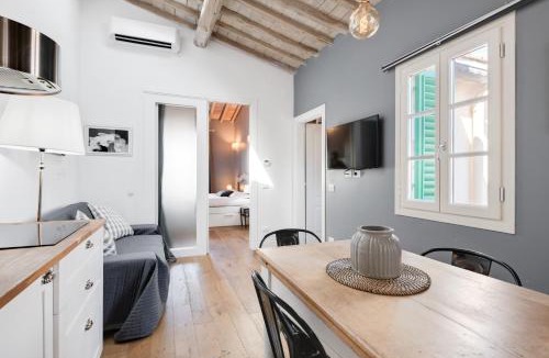 San Lorenzo Apartment | Piazza Indipendenza & Giardino della Fortezza Apt
