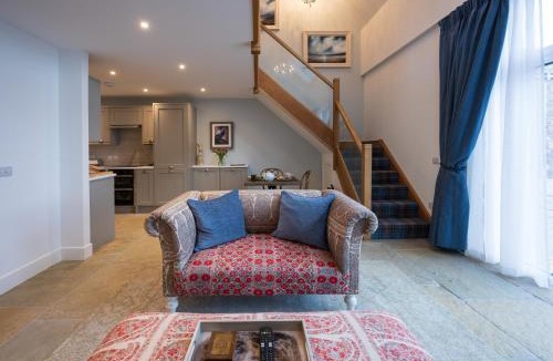 Murthly House | Pigeon Cottage - Luxury country steading