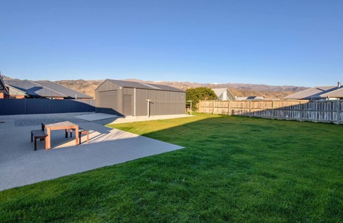 Cromwell Cottage | Pisa Oasis - Cromwell Holiday Home