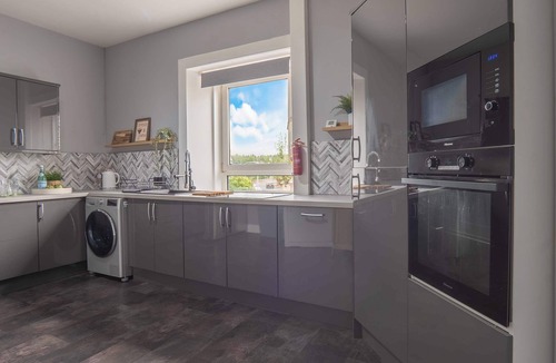 Ayr Apartment | Pitchside Escape Summ