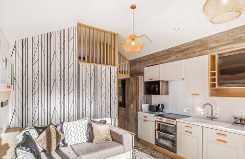 Ayr Cottage | Pladda Pod with Hot Tub S
