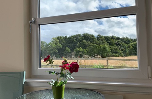 Forres Cottage | Ploughmans Cottage - a rural that sleeps 4 guests in 2 bedrooms