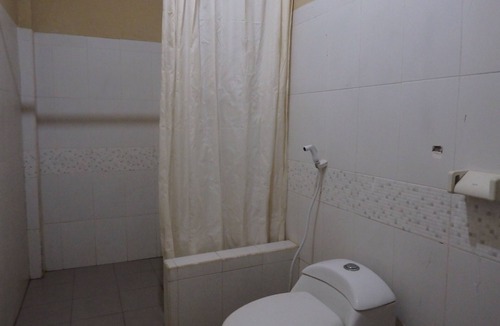 Labuhan Pandan House | Pondok Gili Lampu close to the beach
