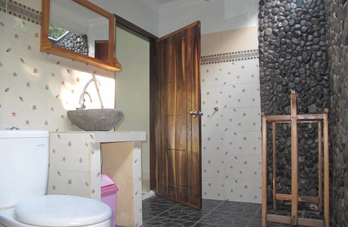 Labuhan Pandan Bed & Breakfast | Pondok Siola