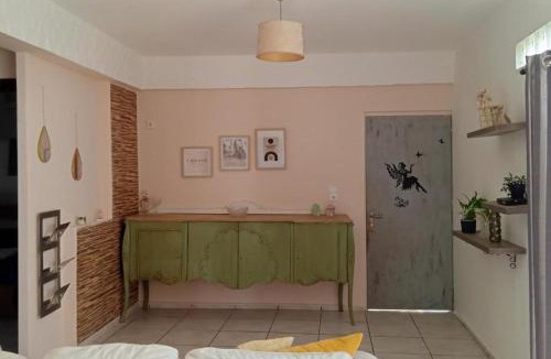 Kato Metochi House | Popi's Apartment