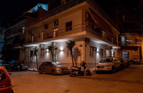 Piraeus Apartment | Port Crossroad Apt in Piraeus