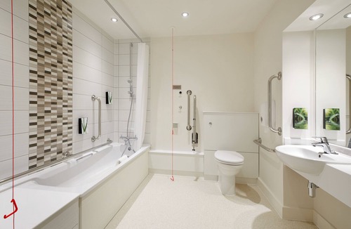 Elgin Hotel | Premier Inn Elgin