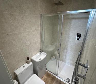 Prestwick Apartment | Prestwick KingB PetsOk FreeP Wifi Tv