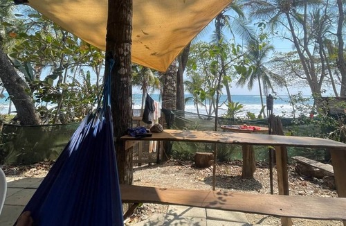 Manzanillo House | Private Beachfront Beach Hut