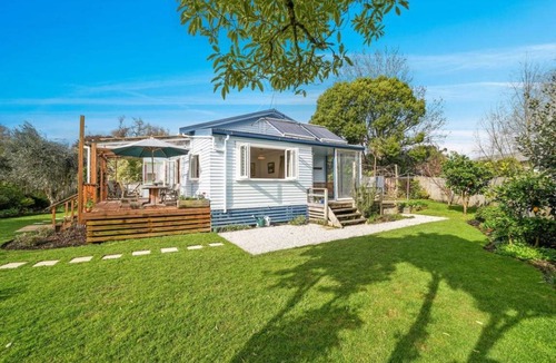 Te Atatu Peninsula Resort | Private room ∙ 1 guest