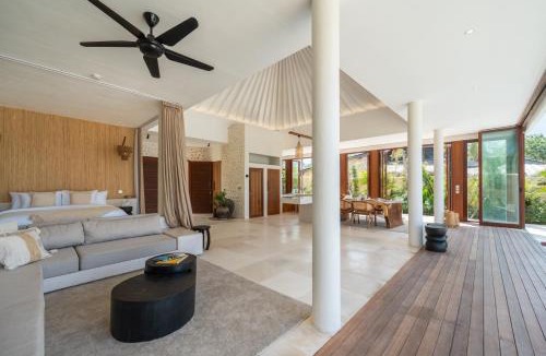 Mushroom Bay Villa | Private Oceanfront Villa Kingfisher - 20m Infinity Pool