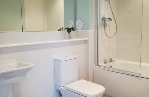 Craigmillar Resort | Private room ∙ 1 guest