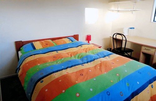 Onehunga Resort | Private room ∙ 1 guest