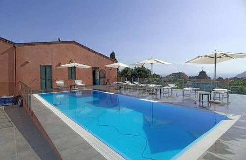 Patti Apartment | Private Terrace with Panoramic View of the Aeolian Islands - Pool and WiFi - Apt VULCANO