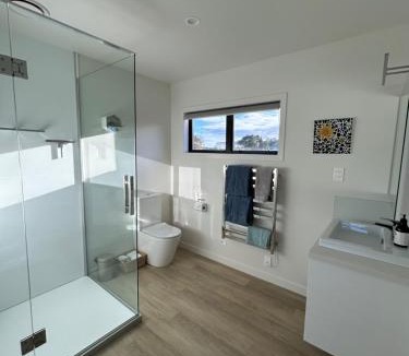 Cooks Beach Apartment | Purangi Waterfront Retreat - 2 bedroom