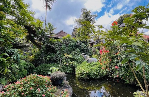 Undisan House | Puri Karang Residence