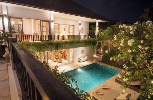 Batu Bolong Villa | Puri Temple; fully serviced 3 Bedroom Villa, central Canggu, close to the beach.