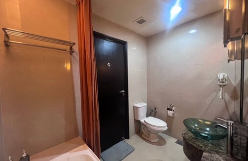 Bandar Sunway Apartment | Pyramid Spacious Lovely Couple Suites双威城公寓式套房
