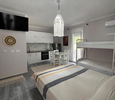 Borsh House | Qetësia Borsh