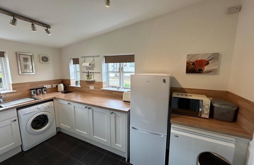 Drumnadrochit Cottage | Quaint Traditional Cottage With Modern Interior, Drumnadrochit, Loch Ness