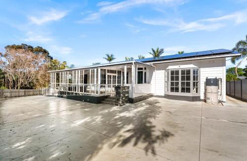 Whangarei House | Queen Room at Wolfe Street