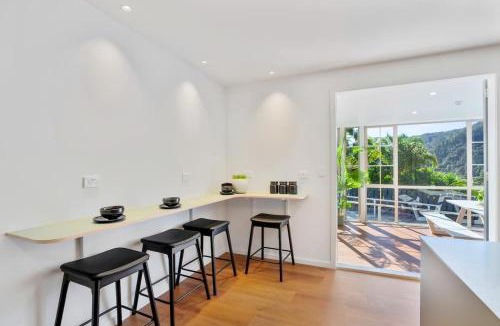 Whangarei House | Queen Room at Wolfe Street