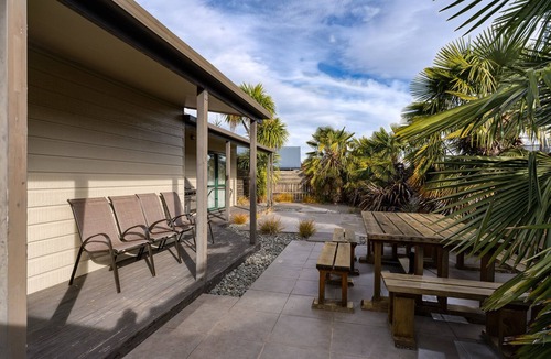 Hanmer Springs House | Quiet, Modern, Sunny Home