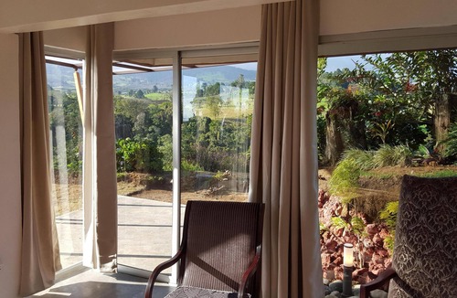 San Isidro Apartment | Quinta Esencia Loft, Nature Views Near Poas Volcano & SJO Airport