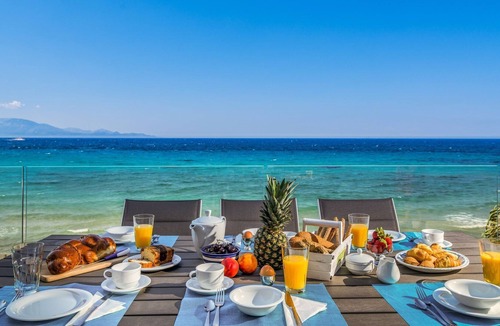 Tsilivi Villa | R 272 Luxury and spacious Beach Villa with Private Pool Sea Views
