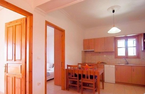 Ano Vasilikos Villa | R 500 Family Villa with Mountain and Sea Views Shared Pool