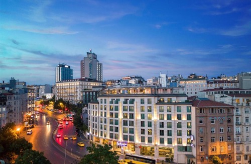 Pera Hotel | Radisson Blu Hotel Istanbul Pera