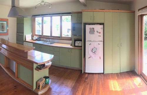 Raglan House | Raglan Delightful Kiwiana Bach