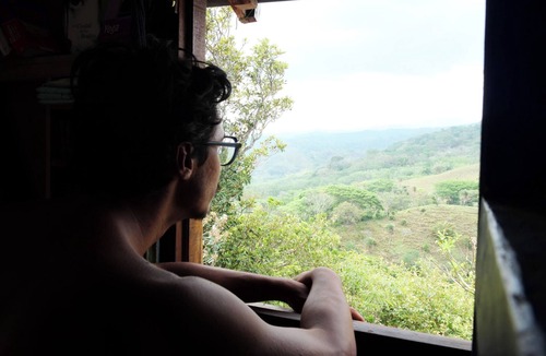 Cerro Plano Cabin | Rainforest Solar Retreat, Mountains & Gulf Views, Total Peace with Starlink