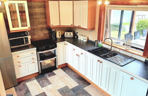 Ratagan Cottage | Ratagan Lodge is one of a kind and the rarest of finds.