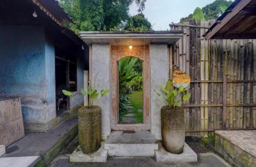 Sambahan House | Ratih Guest House