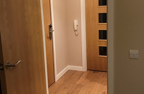 Lerwick Apartment | Reawick - sleeps 4 guests 1 bedroom, Double sofa bed in living room
