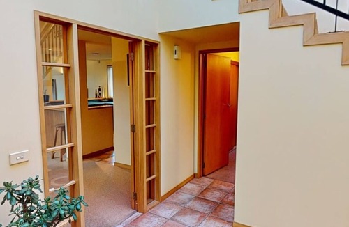 Lowburn Villa | Recharge on the Reserve - Family friendly 4 bedroom in the heart of Cromwell