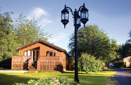 Selkirk RV Rental | Recreational vehicle (RV) ∙ 2 bedrooms ∙ 6 guests