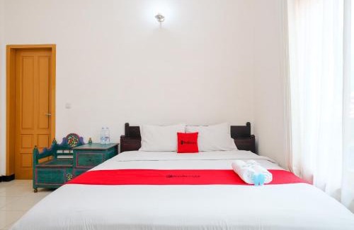Sinduharjo Hotel | RedDoorz at Savitri Hotel
