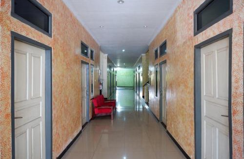 Tegal House | RedDoorz near GOR Wisanggeni