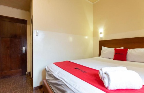 Cawang House | RedDoorz near Halim Perdanakusuma 3