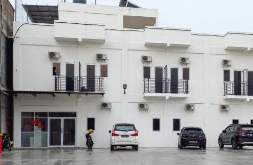 Dumai Hotel | RedDoorz near Terminal Roro Bandar Sri Junjungan