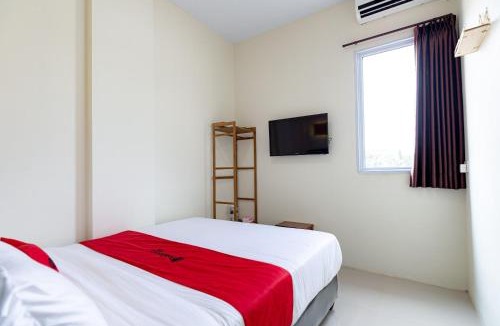 Tanjung Uncang Hotel | RedDoorz Plus at Komplek ABC Batu Aji Batam