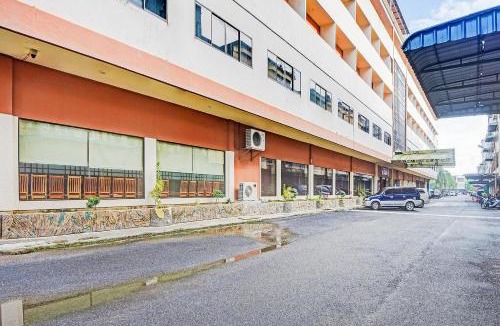 Tanjung Pinang Hotel | RedDoorz Plus at Plaza Hotel Tanjung Pinang