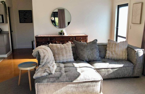 Redwood Valley Cottage | Redwood Cottage - Essential Comfort
