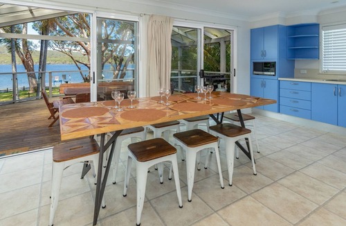 Smiths Lake House | Reflections - Pacific Palms Holidays
