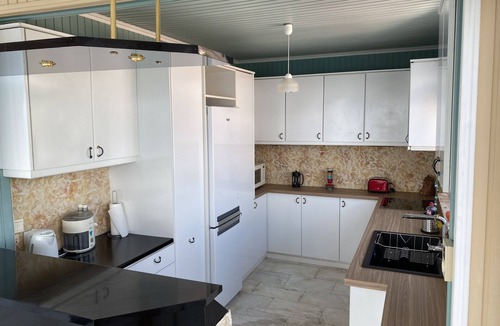 Selinia House | Relaxing Seaside House