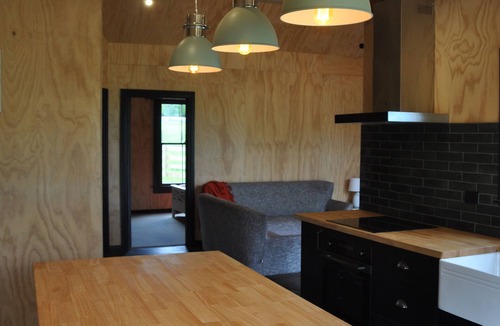Wanganui District Cottage | Renagour Cottage - Rural charm with outdoor hot tub!