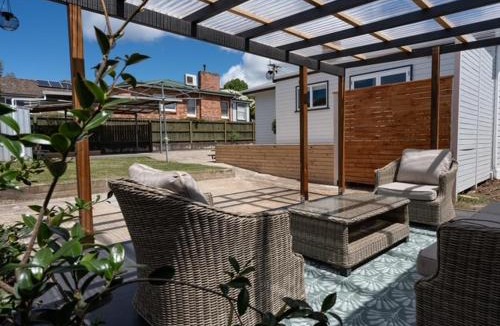 Newstead Apartment | Renovated Homely Home